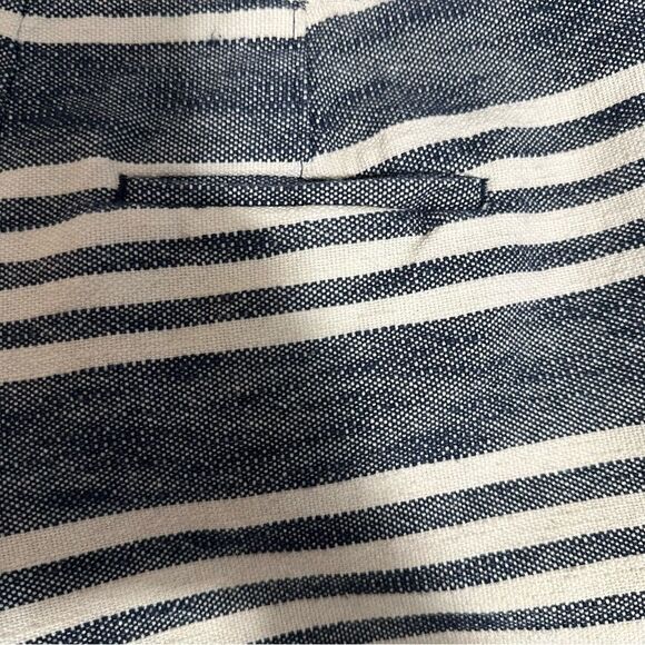 Ann Taylor Loft Sailor Striped Blue & White Shorts Sz 2 - Picture 7 of 9